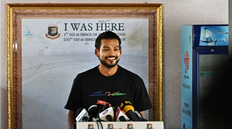 শোয়ায়ে ফেলব একদম’, ক...