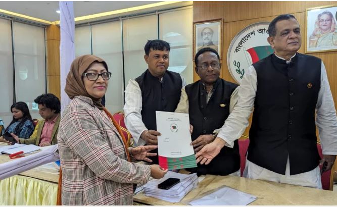 সংরক্ষিত আসনে মনোনয়ন...