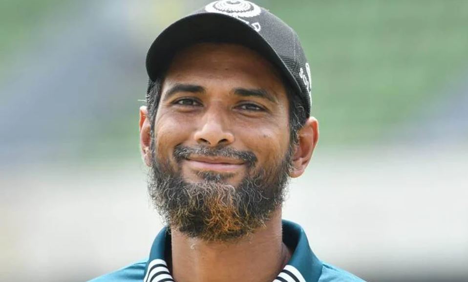 ট্রফি জিততে ভাগ্যের...