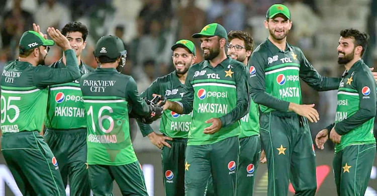 অঘোষিত সেমিফাইনালে প...