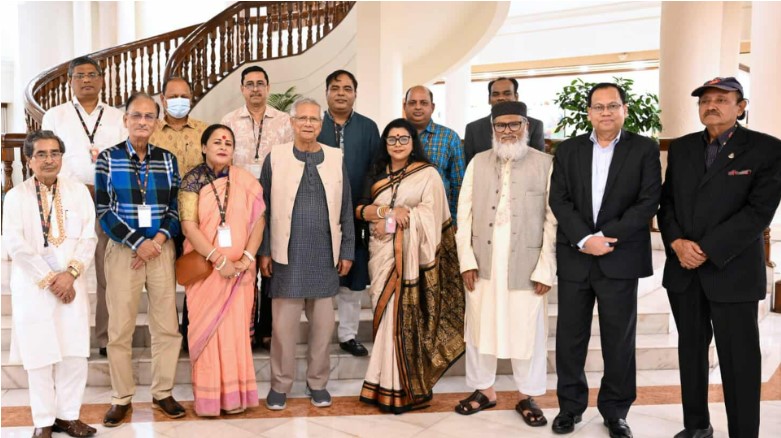 দুর্গাপূজা ঘিরে সবাই...